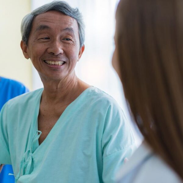 Pantai hospital's best oncologists in Malaysia checking patients